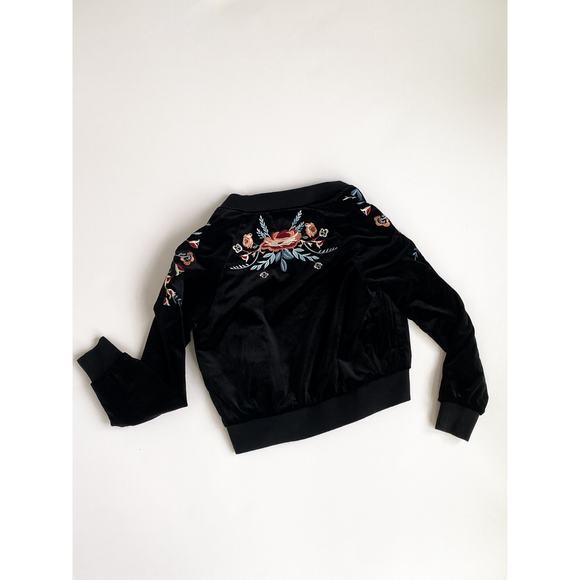 Lucy Paris Black‎ Velvet Flower Zip Up Small  Jacket - Picture 4 of 4
